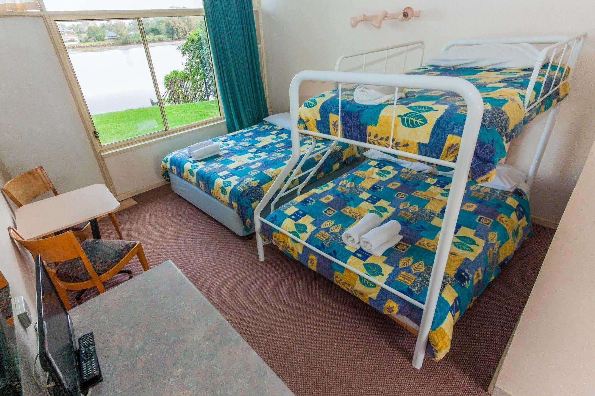 Moruya Waterfront Hotel Motel Esterno foto