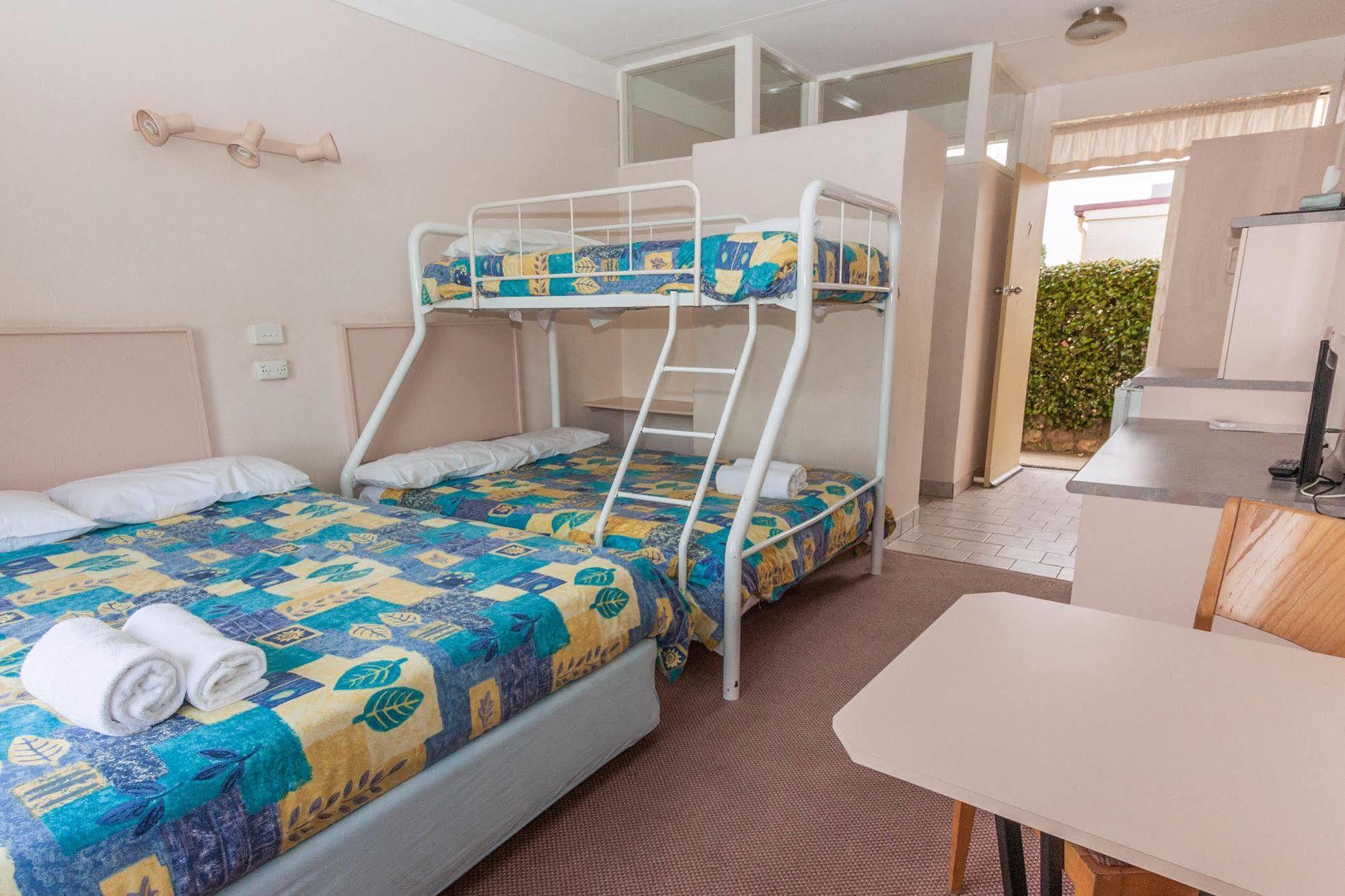 Moruya Waterfront Hotel Motel Esterno foto