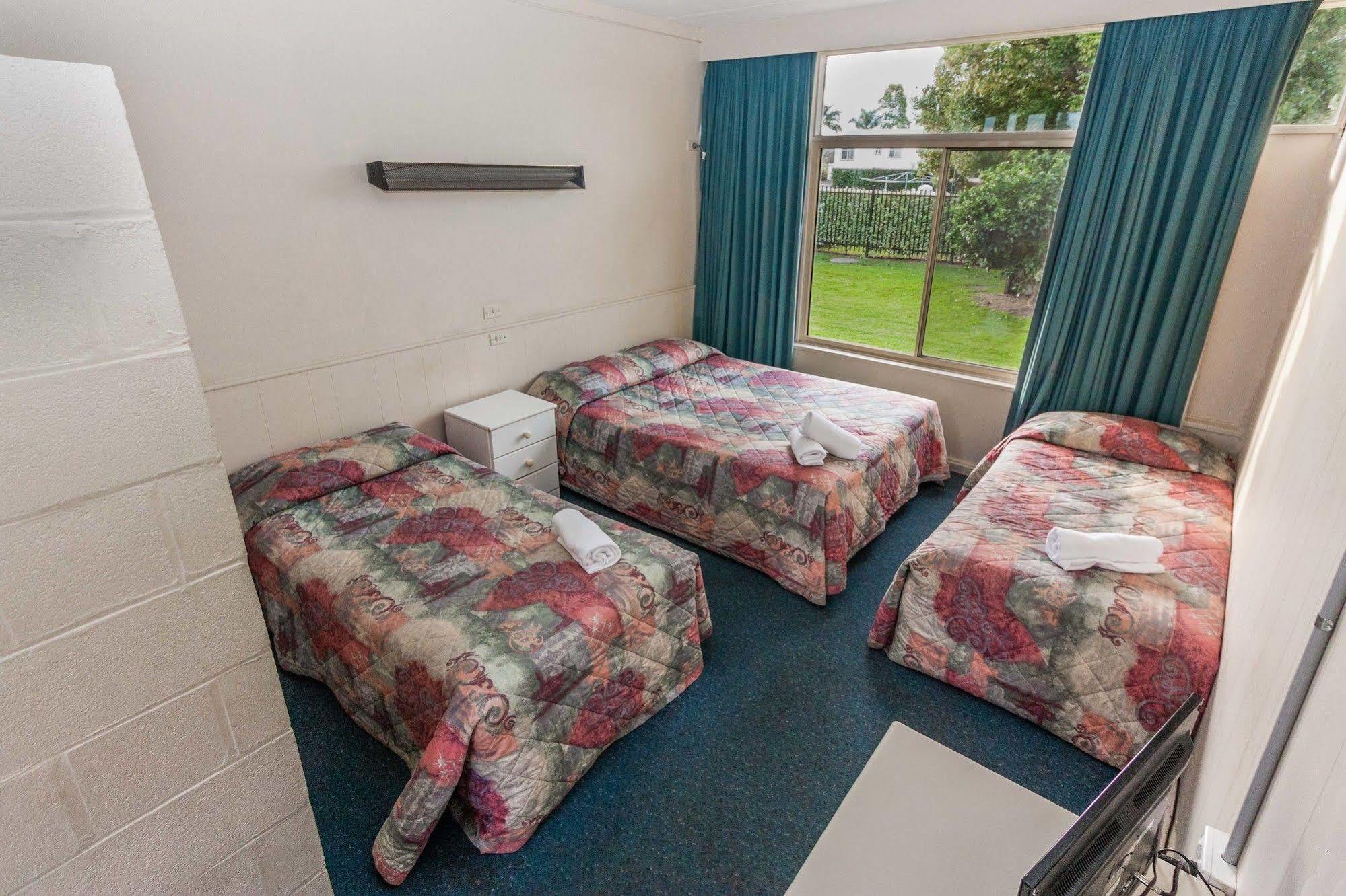 Moruya Waterfront Hotel Motel Esterno foto