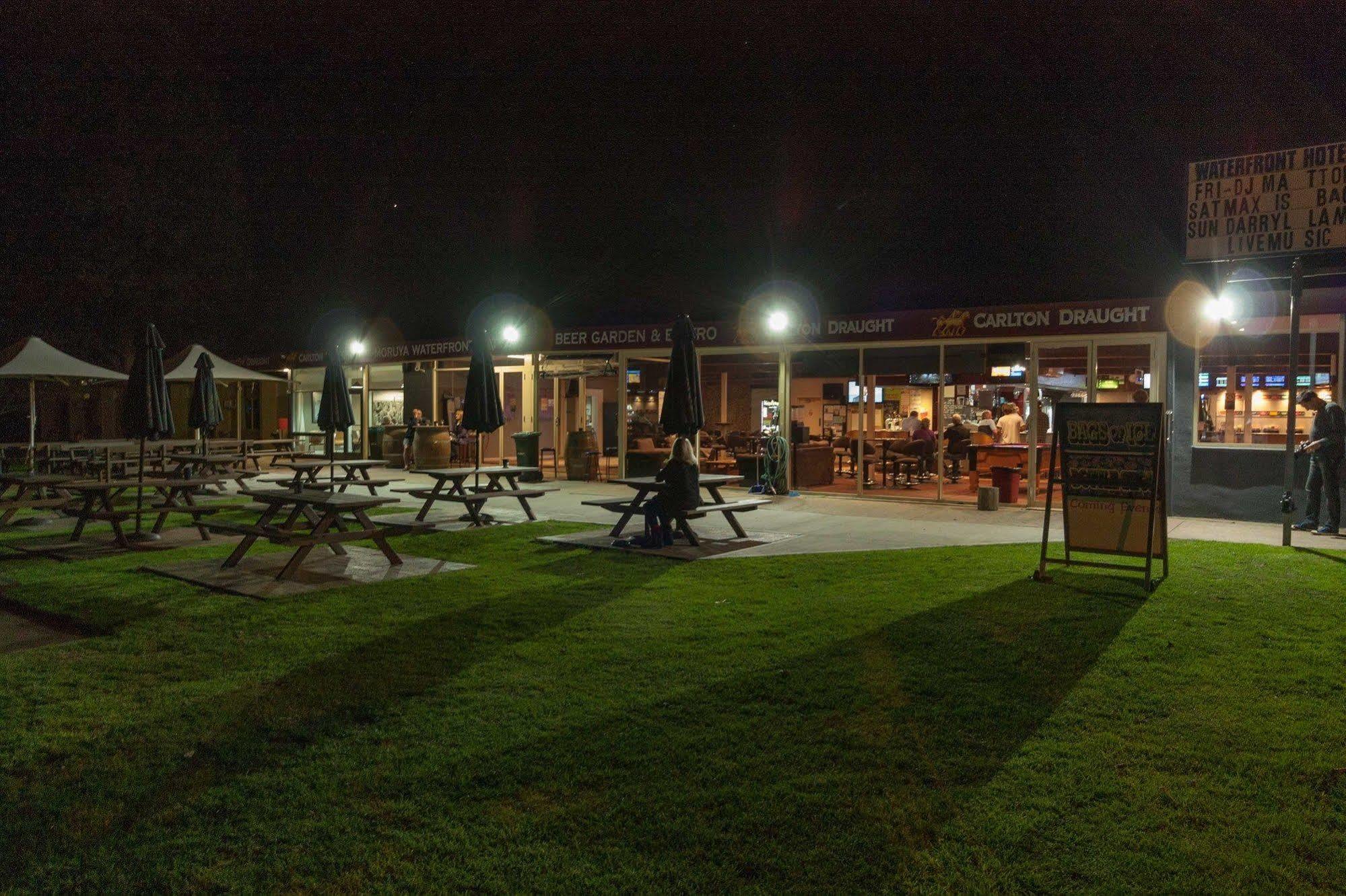 Moruya Waterfront Hotel Motel Esterno foto